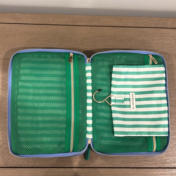 Oliver Bonas Carrie Blue Fold Out Make Up Bag Large - Picture 9 of 9